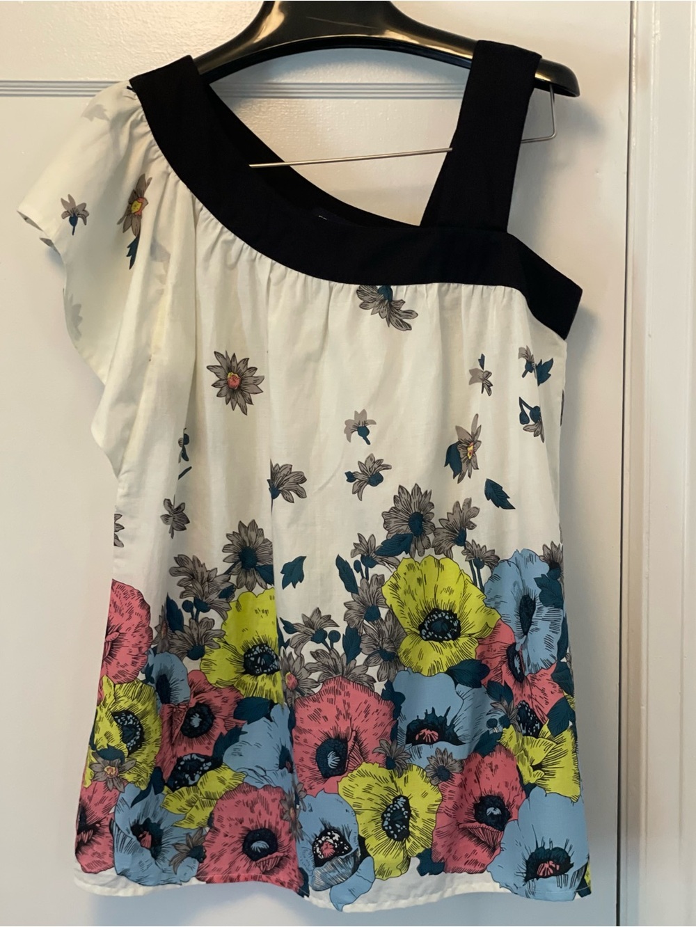 NWOT French Connection One-Shoulder Floral Tunic